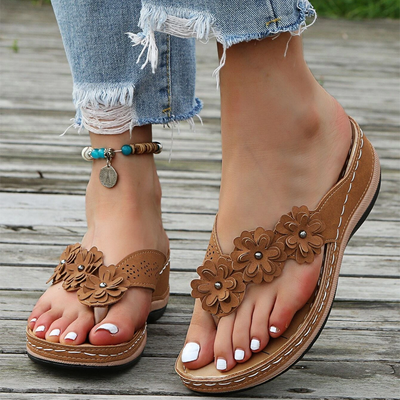 Retro Studded Flowers Arch Support Wedge Flip Flops